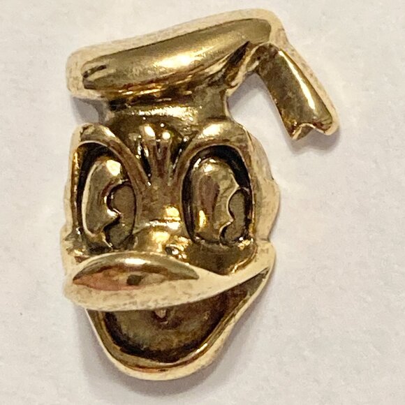 Vintage Disney Donald Duck Tie Tac Pin Lapel Gold Tone Brass 80s Signed 3D - Picture 7 of 9